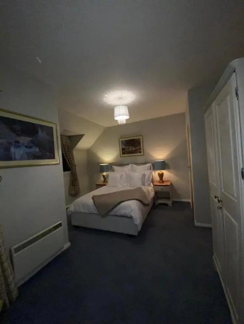 Harbour And River View, Beach 50m From Doorstep & Free Parking