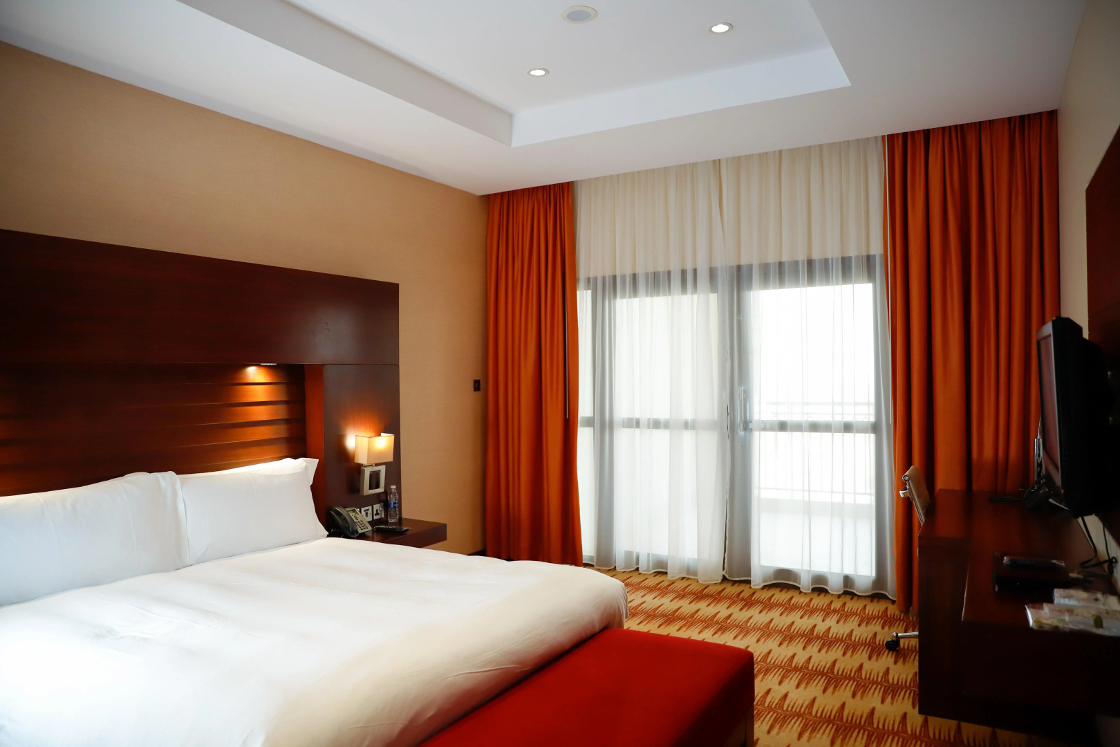 Отель Crowne Plaza Sohar by IHG