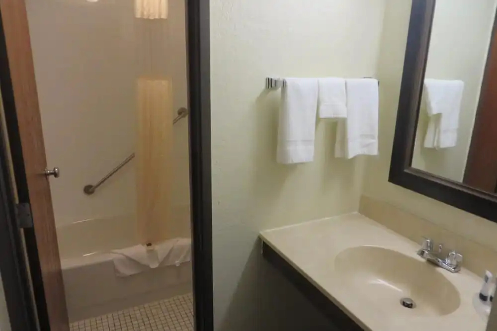 AmericInn Forest Lake