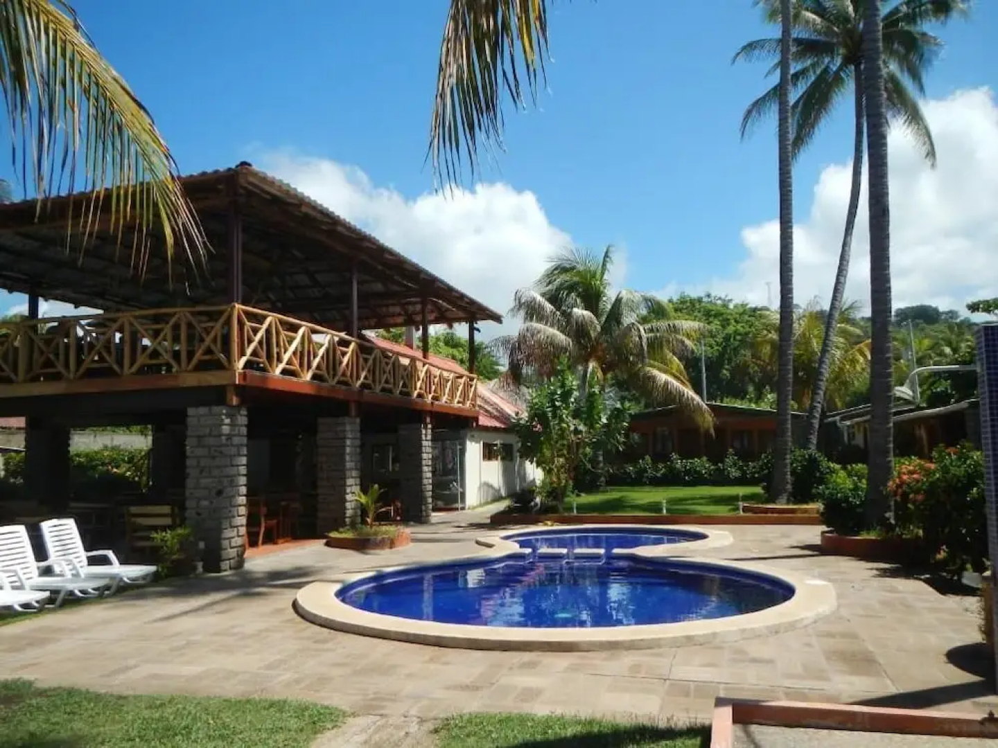 Punta Roca Surf Resort