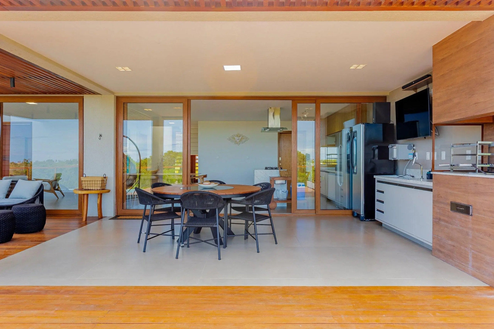 PF54 Casa Alto Padrão 5 Suítes com Diarista Inclusa - Praia do Forte