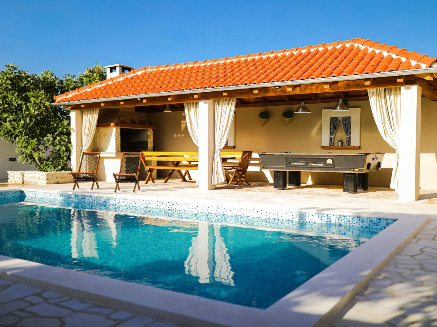Villa in Pridraga With Pool and Five Person