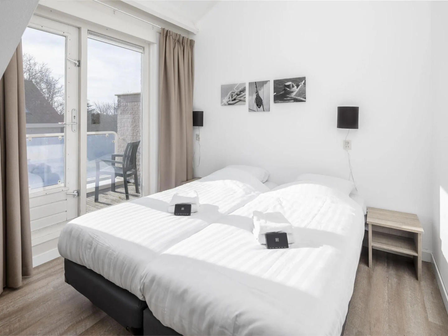 Beachside Bungalow Near Beach