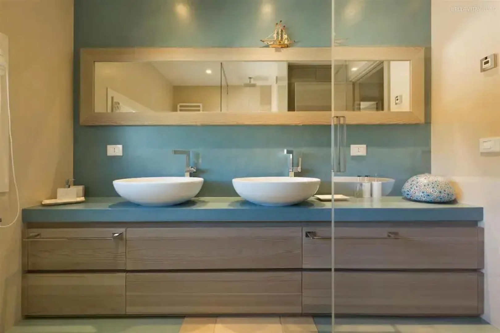 246 Villa Extralusso con Piscina a Manduria