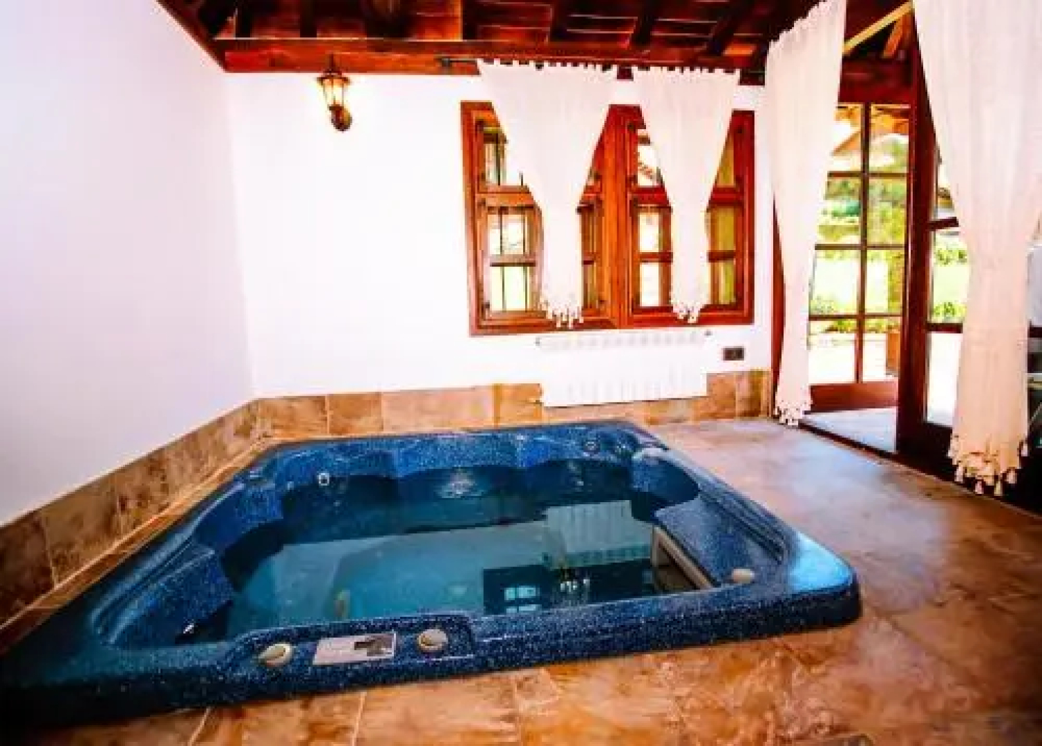 Sharlopova Boutique Guest House - Sauna & Hot Tub