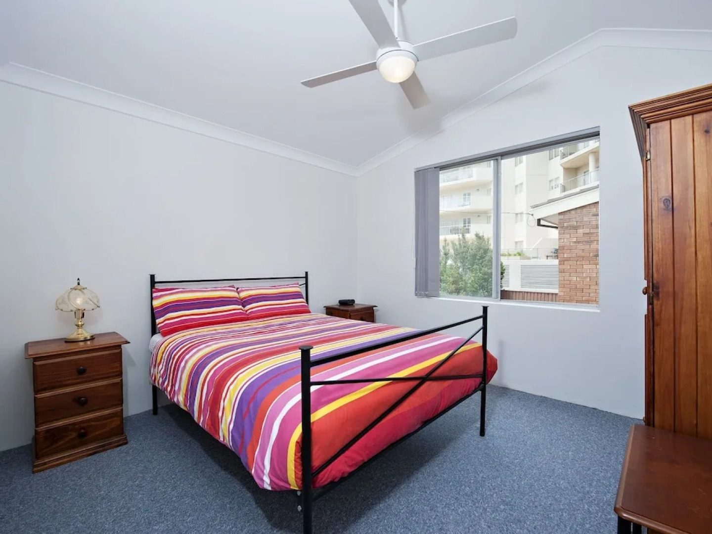 The Pines, 5/4 Messines Street