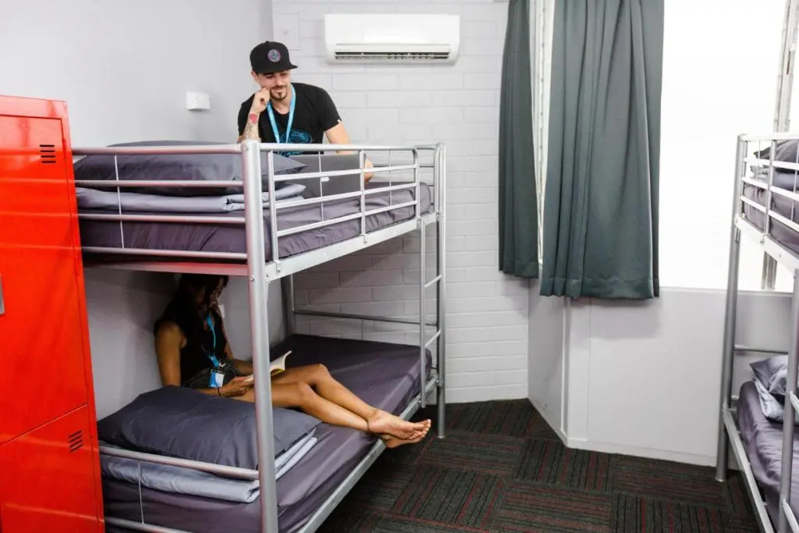 Mad Monkey Backpackers Waterfront