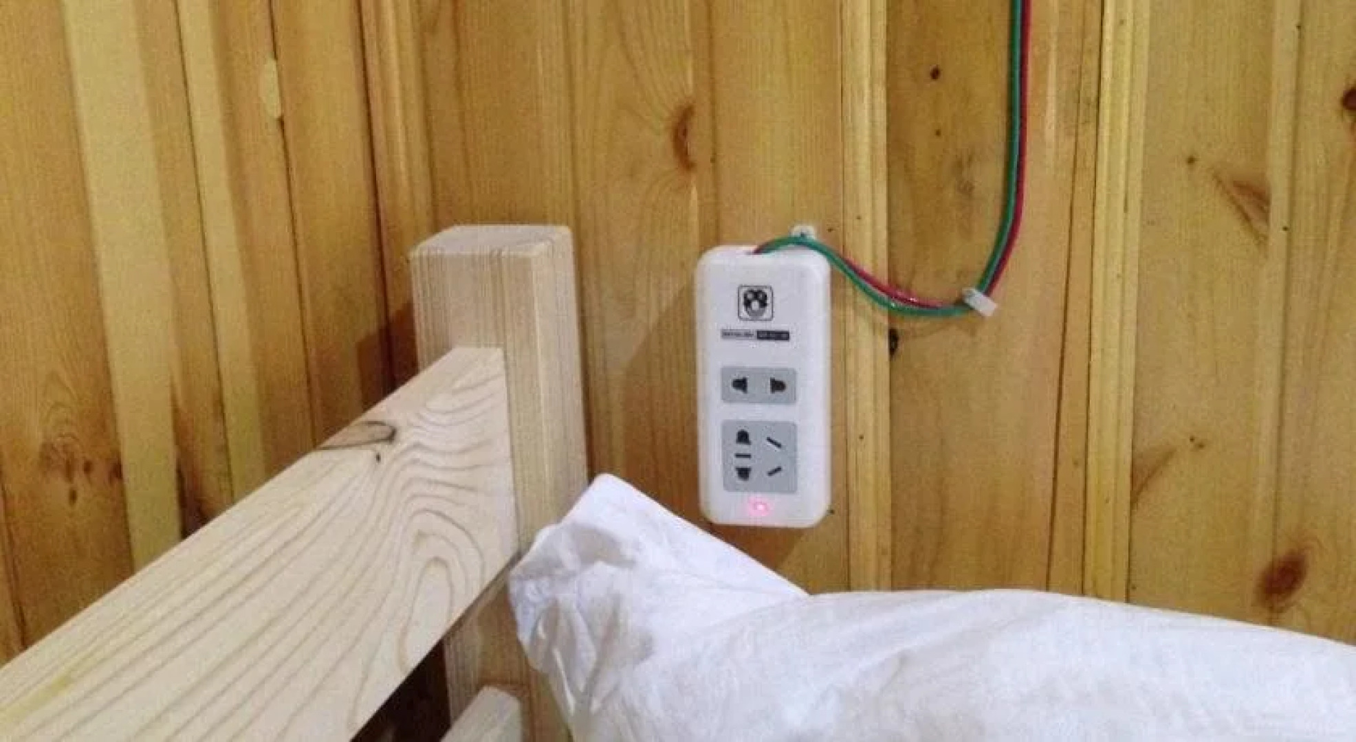 Calling Marmot Youth Hostel