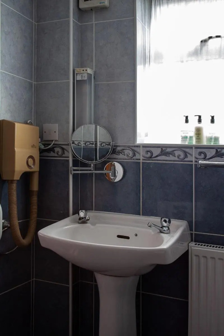 Oliver Twist Country Inn