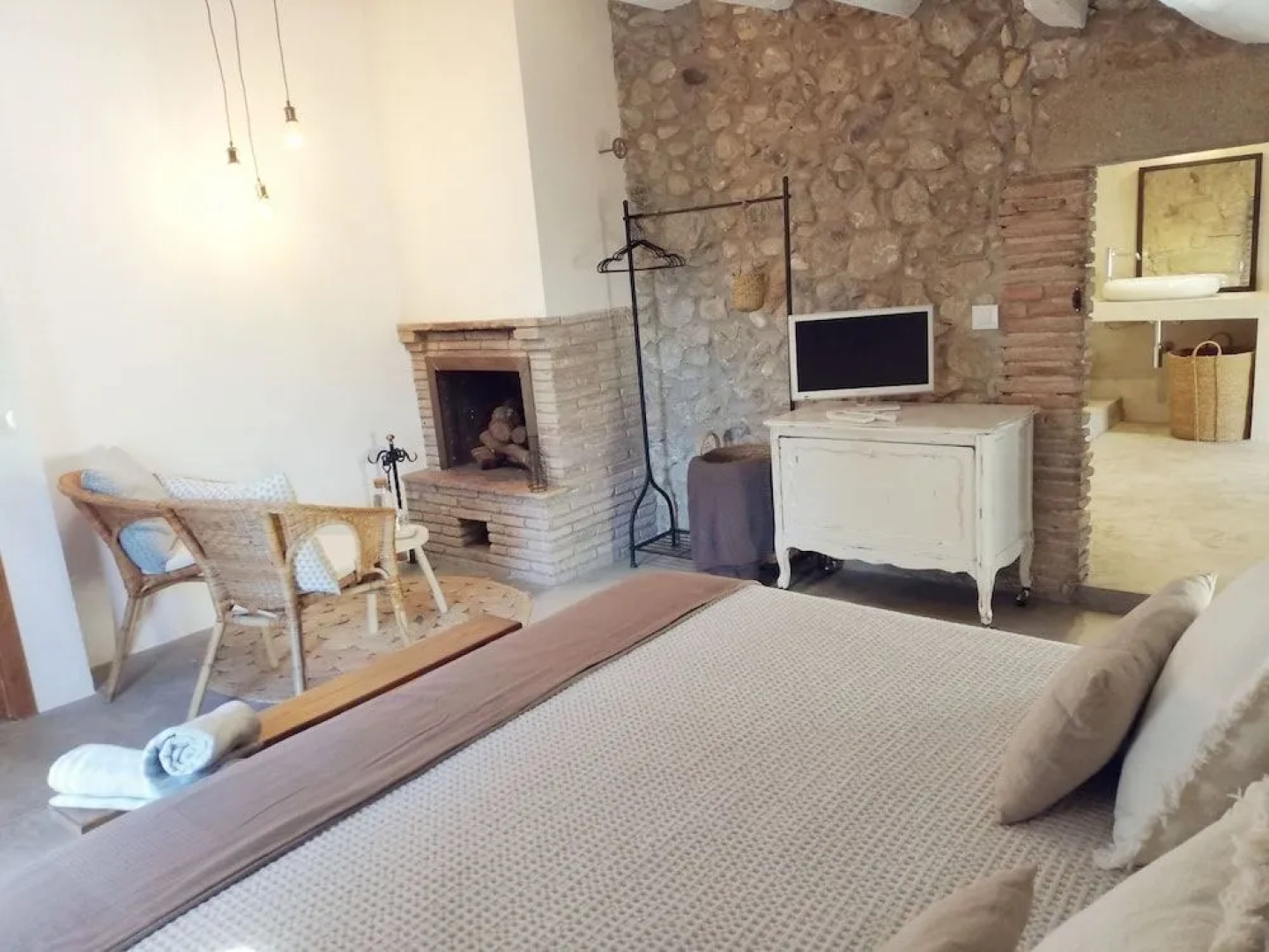 Cal Nou 9 - Gastro & Rural Rooms - Adults Only