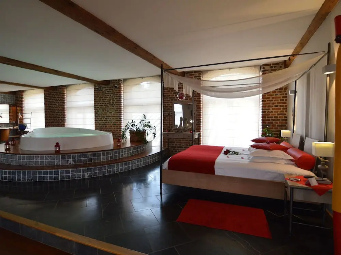 Swanky Holiday Home in Ensival with Sauna & Hot Tub