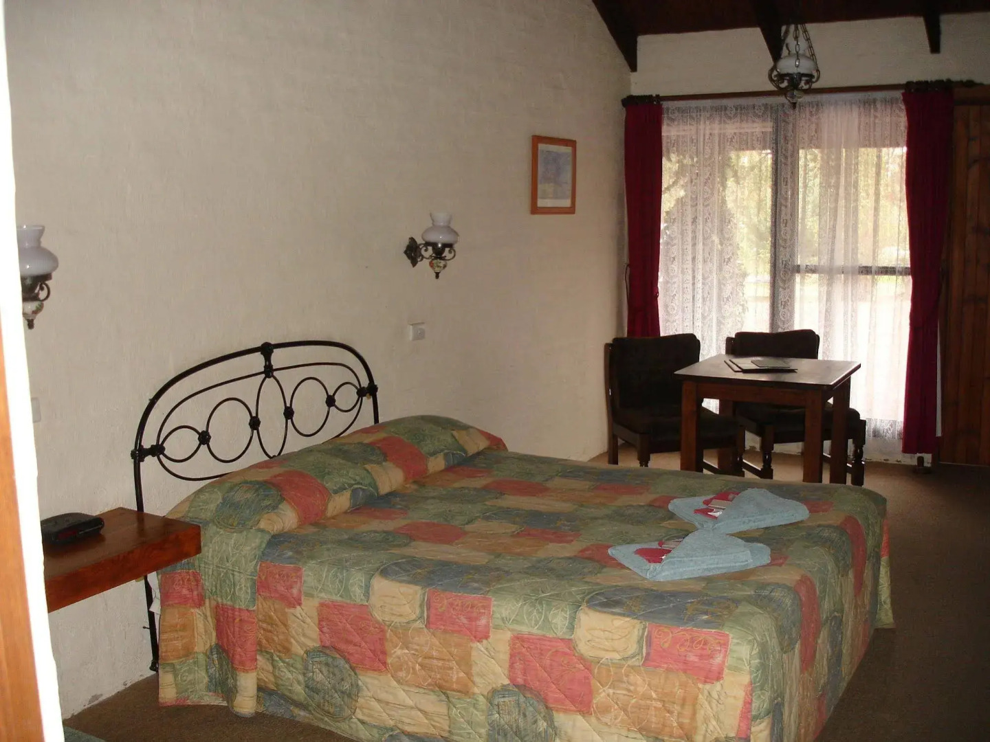 Olde Horsham Motor Inn