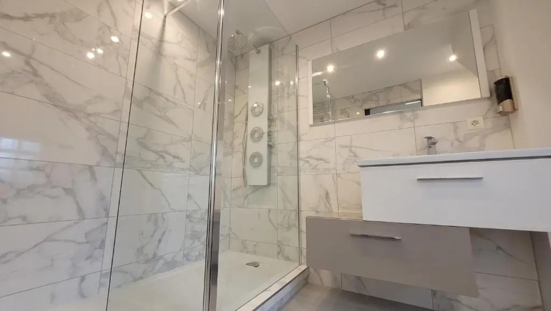 Appart'Hôtel Saint Exupery