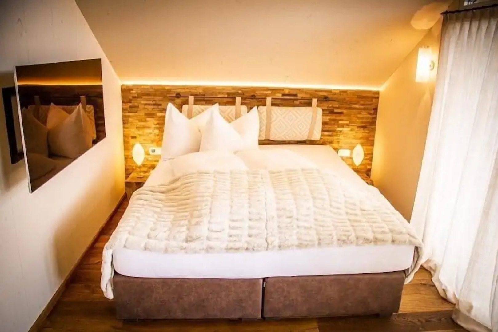 Golden Hill Country Chalets & Suites