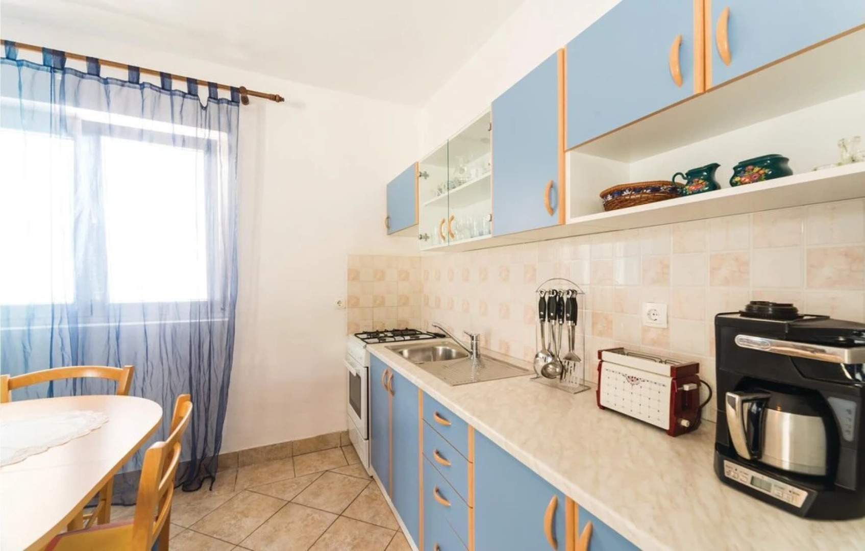 Nice Home in Kustici With Wifi and 2 Bedrooms