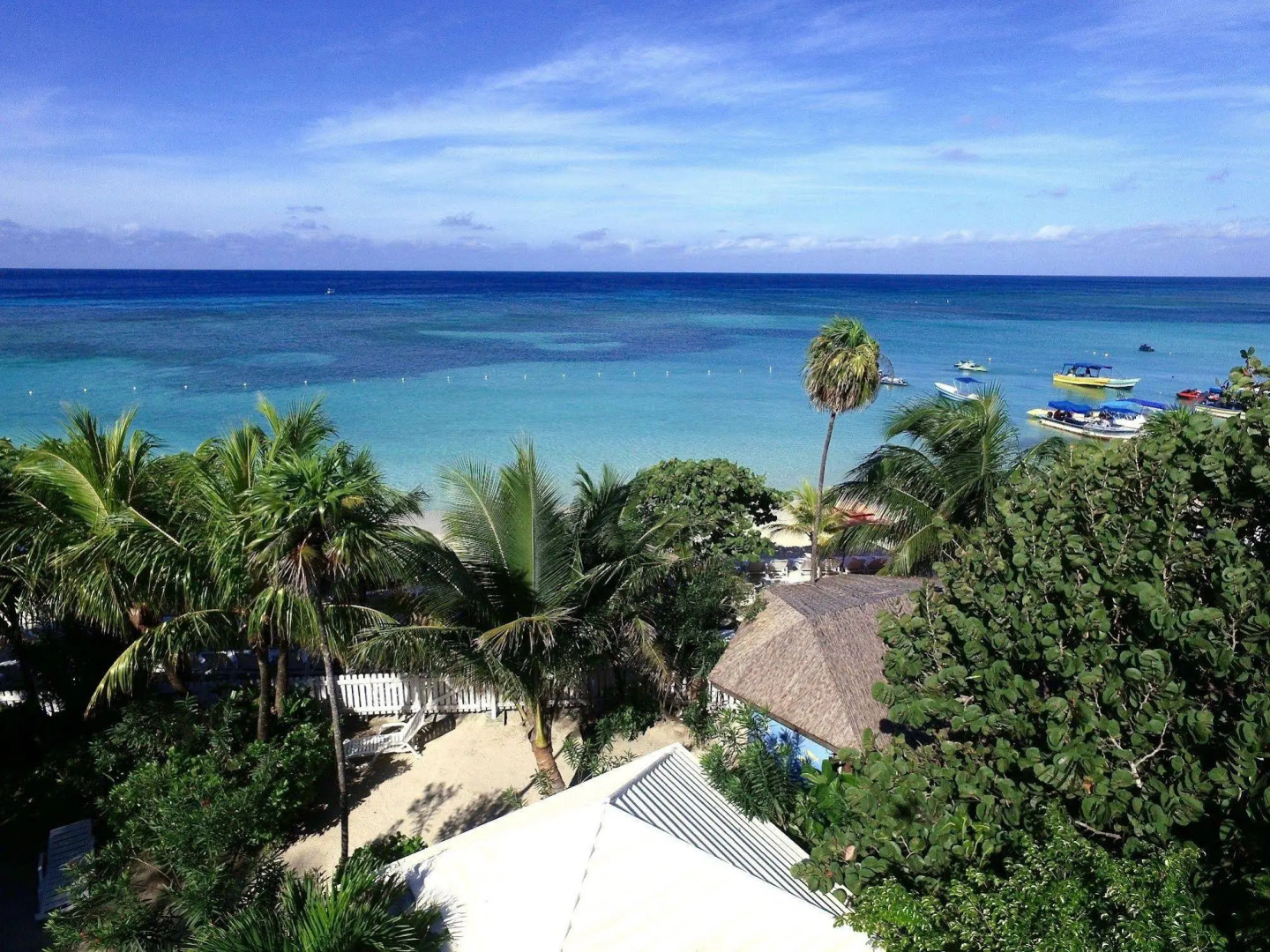 Paradise Beach Hotel & Resort