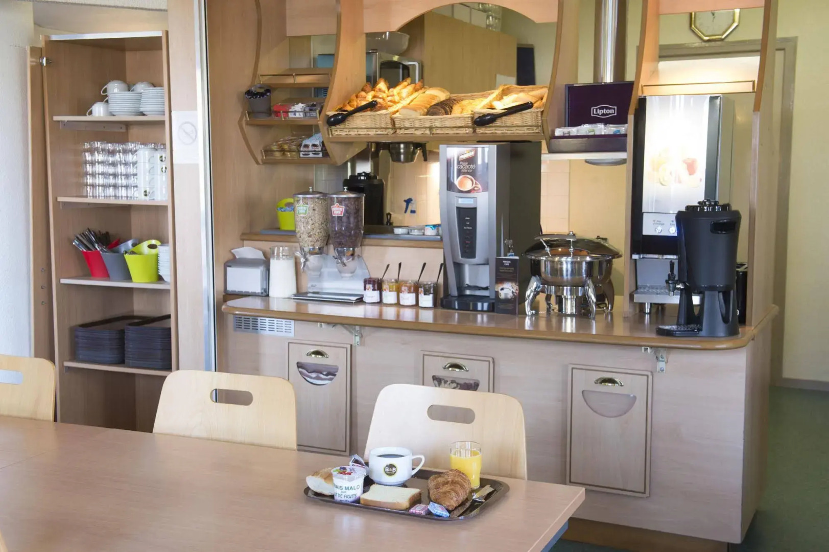 B&B HOTEL Tours Nord 2 La petit Arche