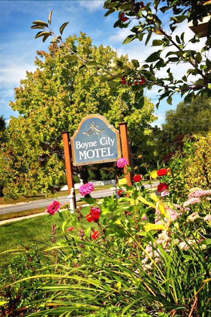 Boyne City Motel