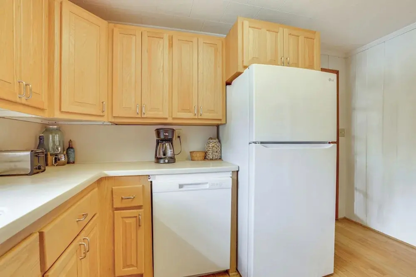 Boat Lift & Private Dock: Riverfront Labelle Gem