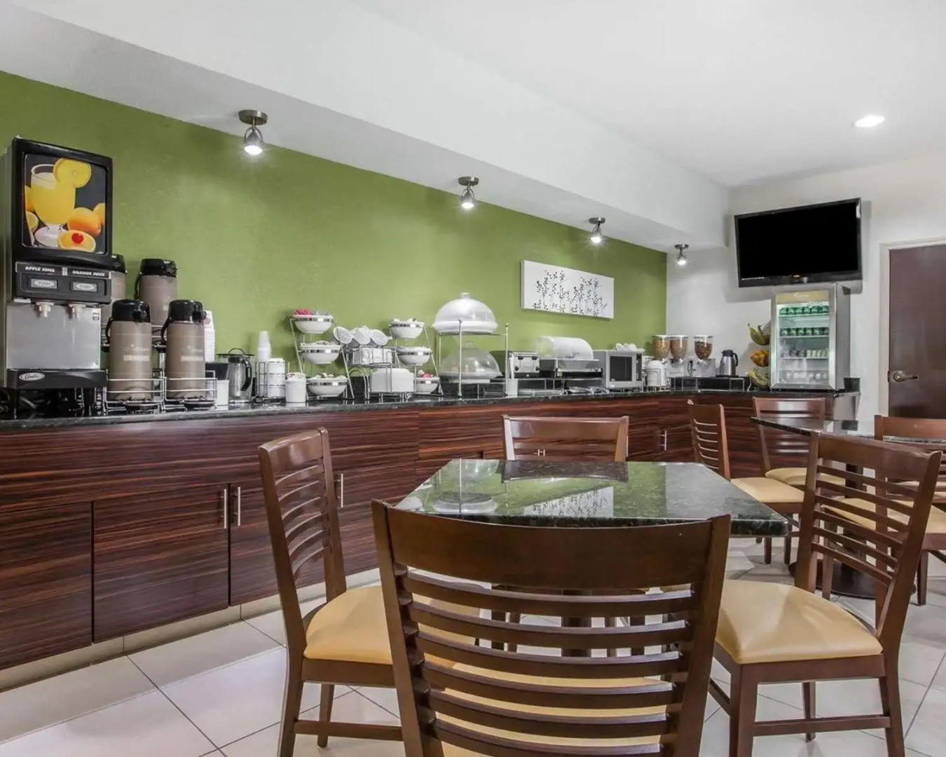 Days Inn by Wyndham McDonough