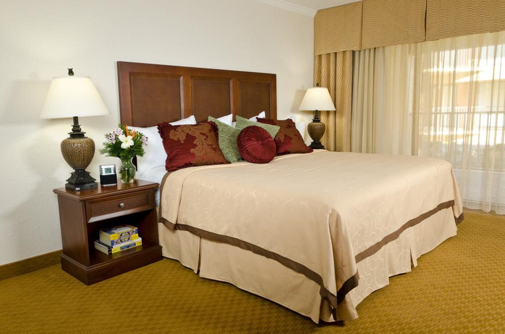 Coconut Cove All-Suite Hotel