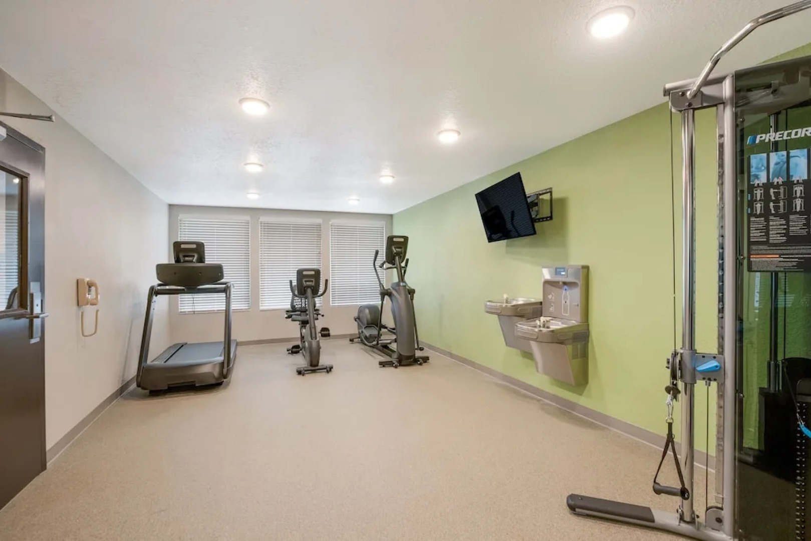 WoodSpring Suites South Brunswick - Princeton