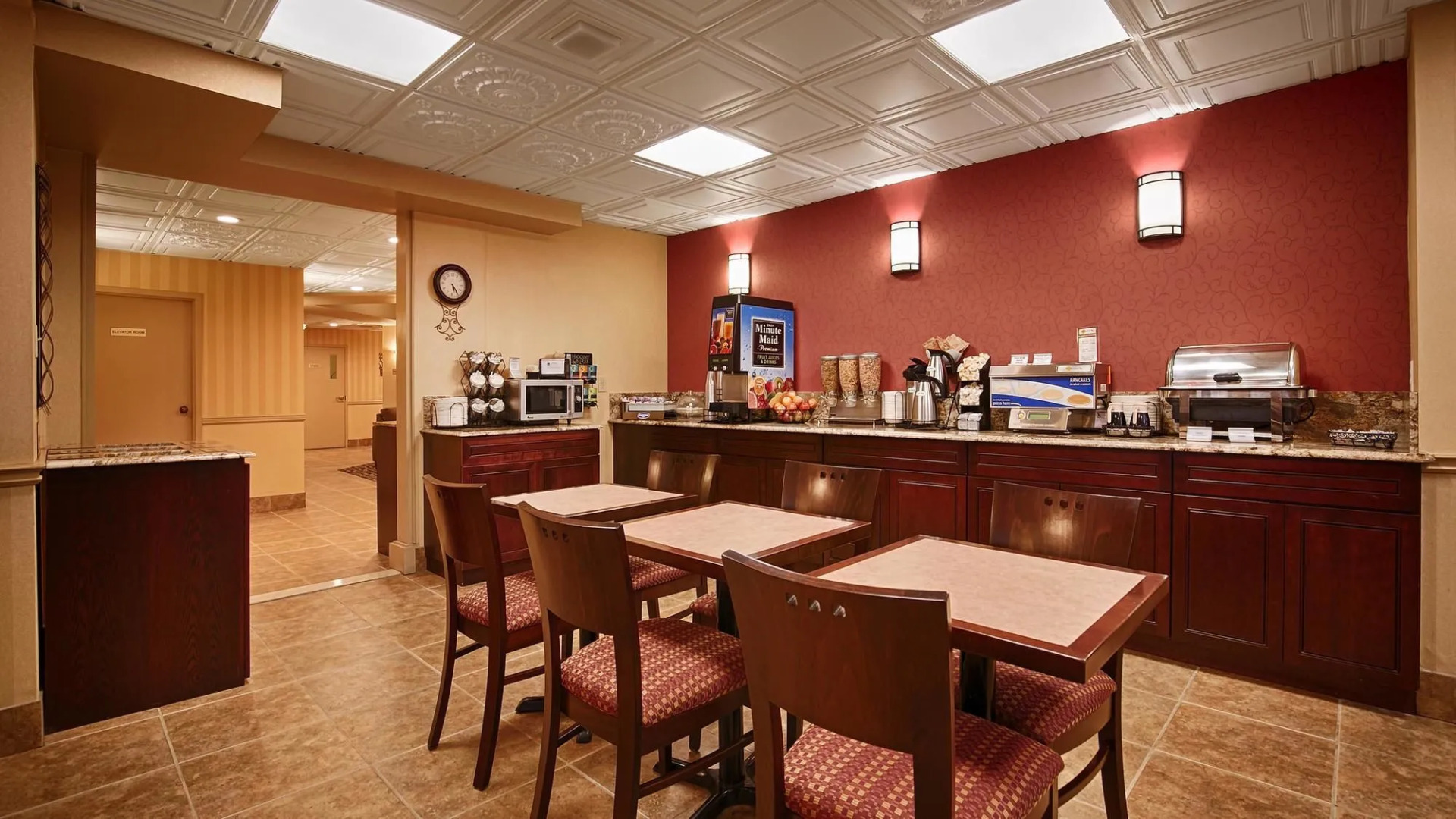 Best Western Plus Rose City Suites