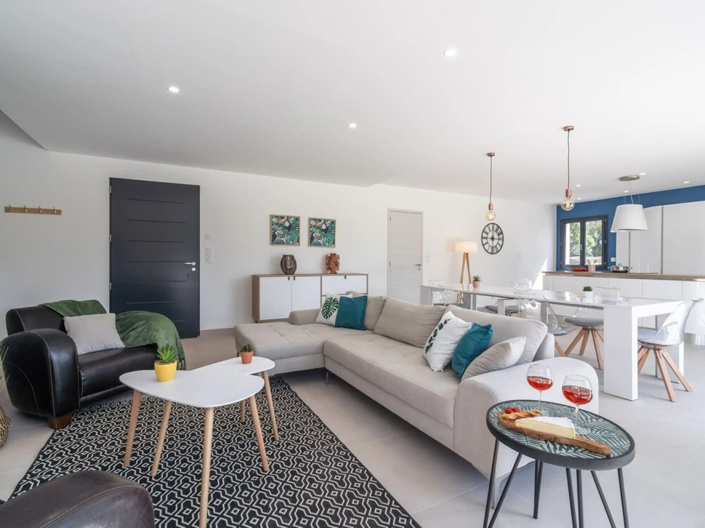 Villa With air Conditioning and Heated Private Swimming Pool in Enclosed Garden Near Beaufort