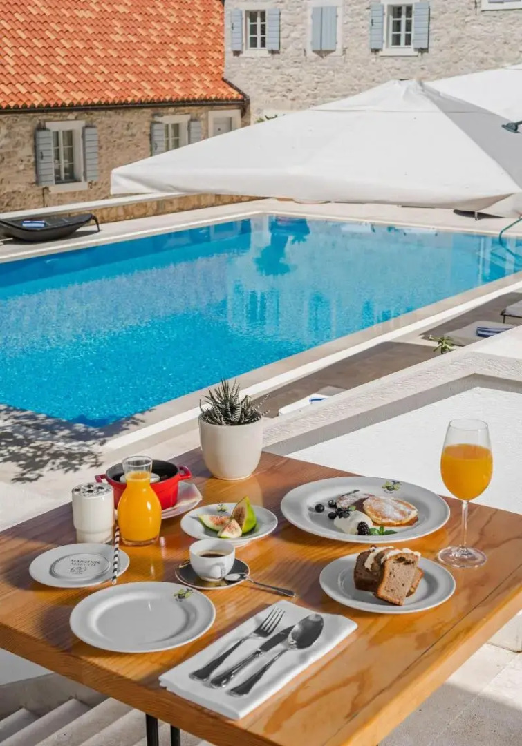 Hotel Martinis Marchi