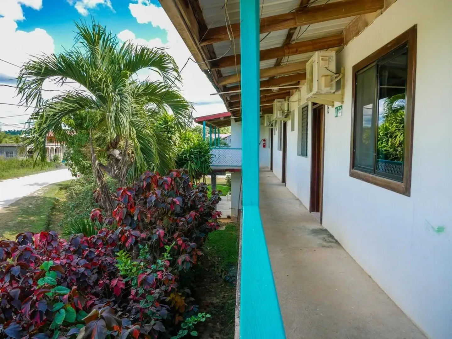 Drift Inn Cayo