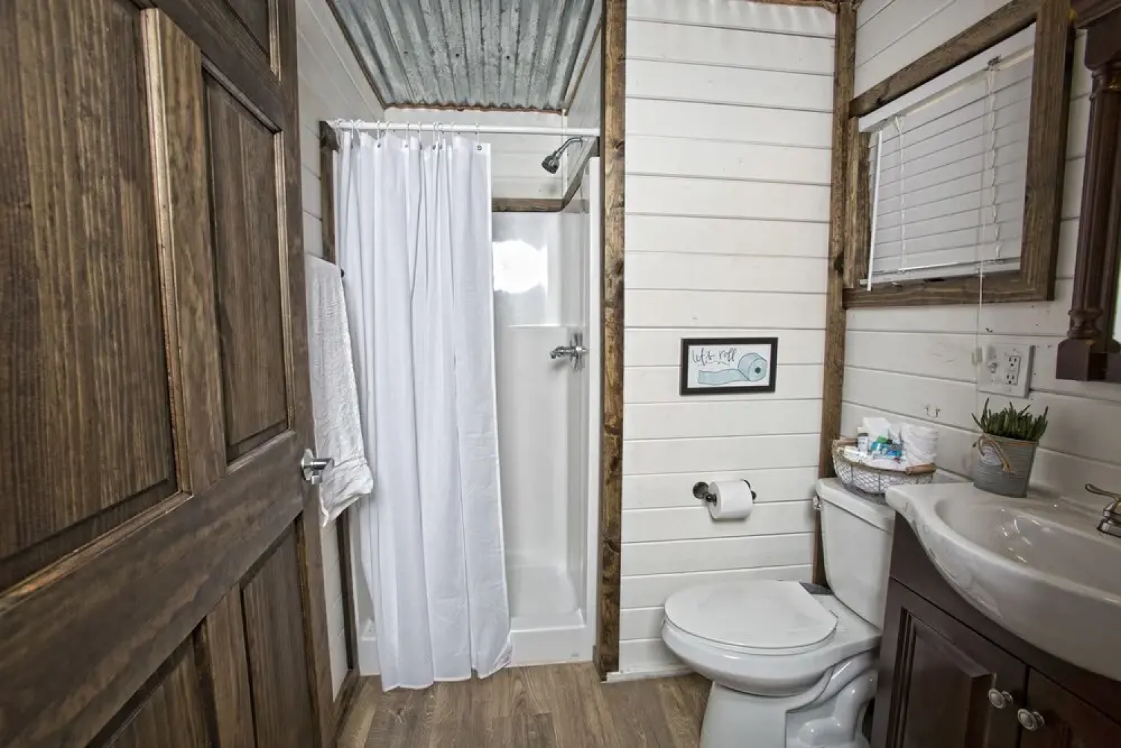 Stateline Cabins & RV