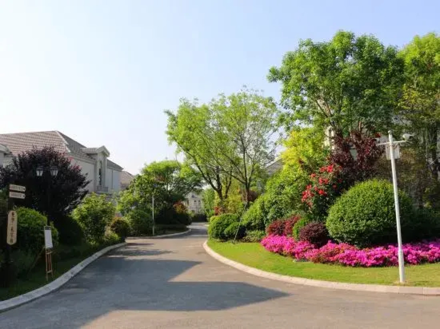 Aohua International Hot Spring Hotel