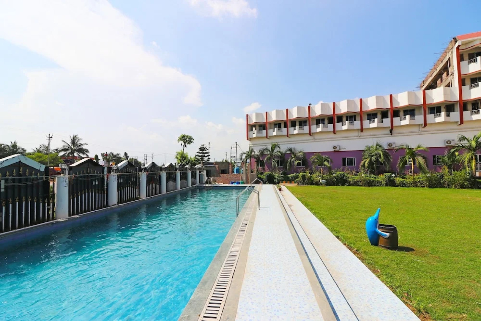OYO 16638 Madhu Mamata Hotel & Resorts