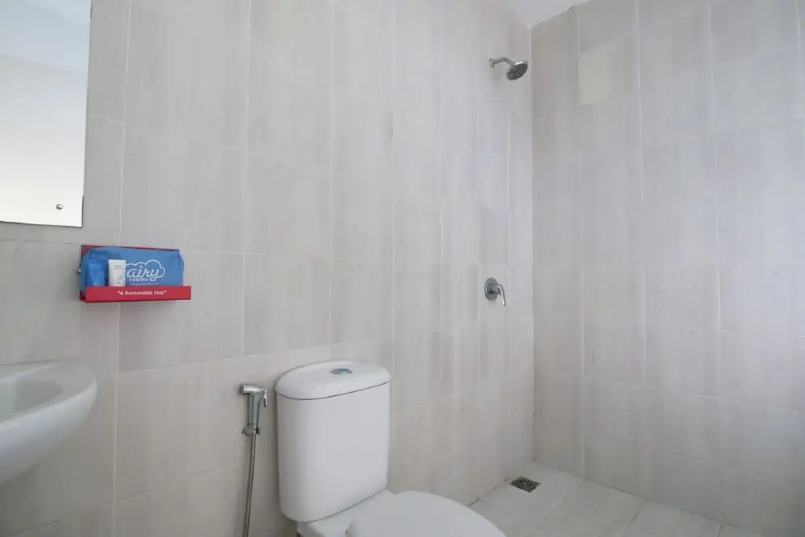 Airy Kota Tinggi Gatot Subroto 5 Pekanbaru