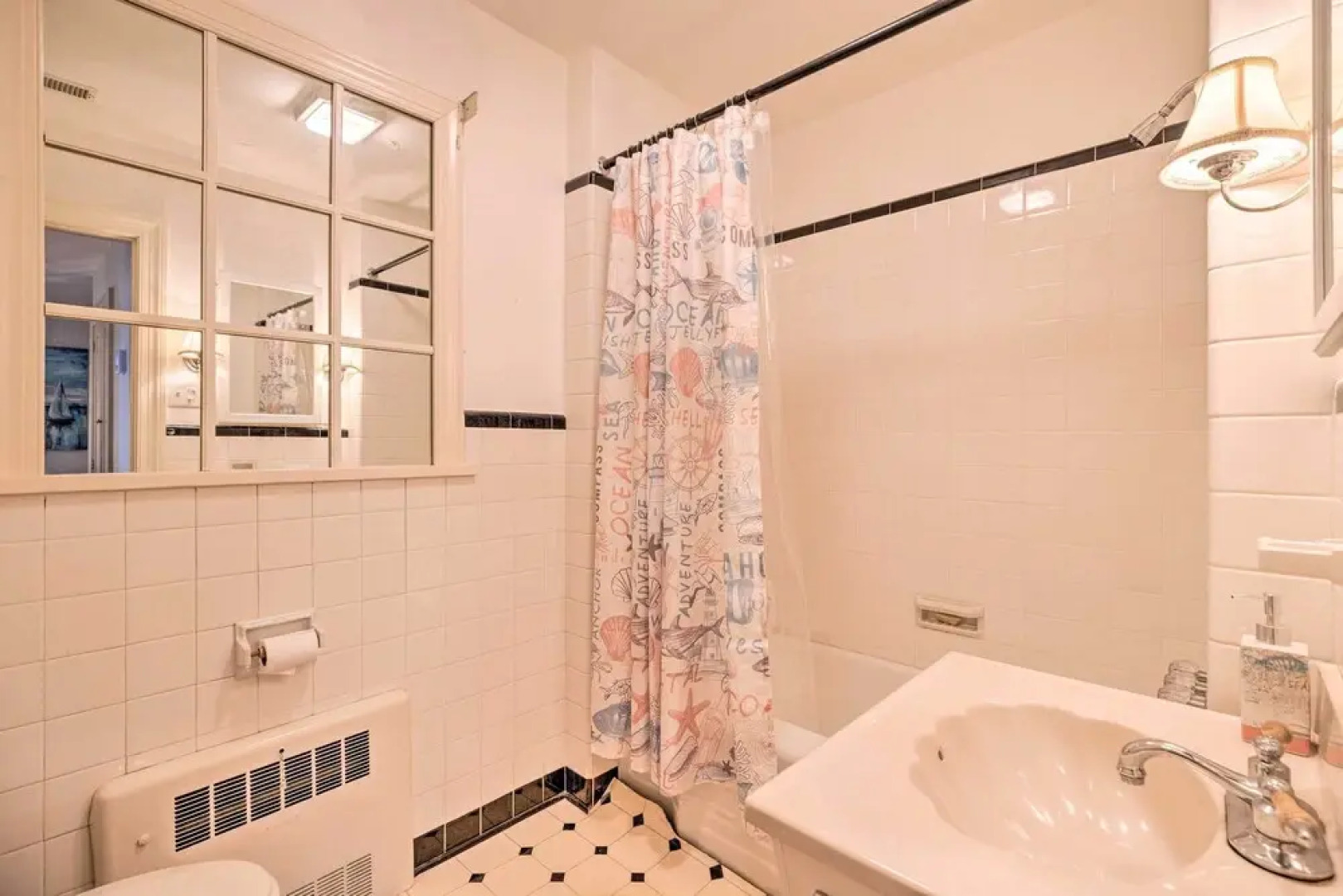 Riverfront Retreat in Urbanna w/ Indoor Hot Tub!