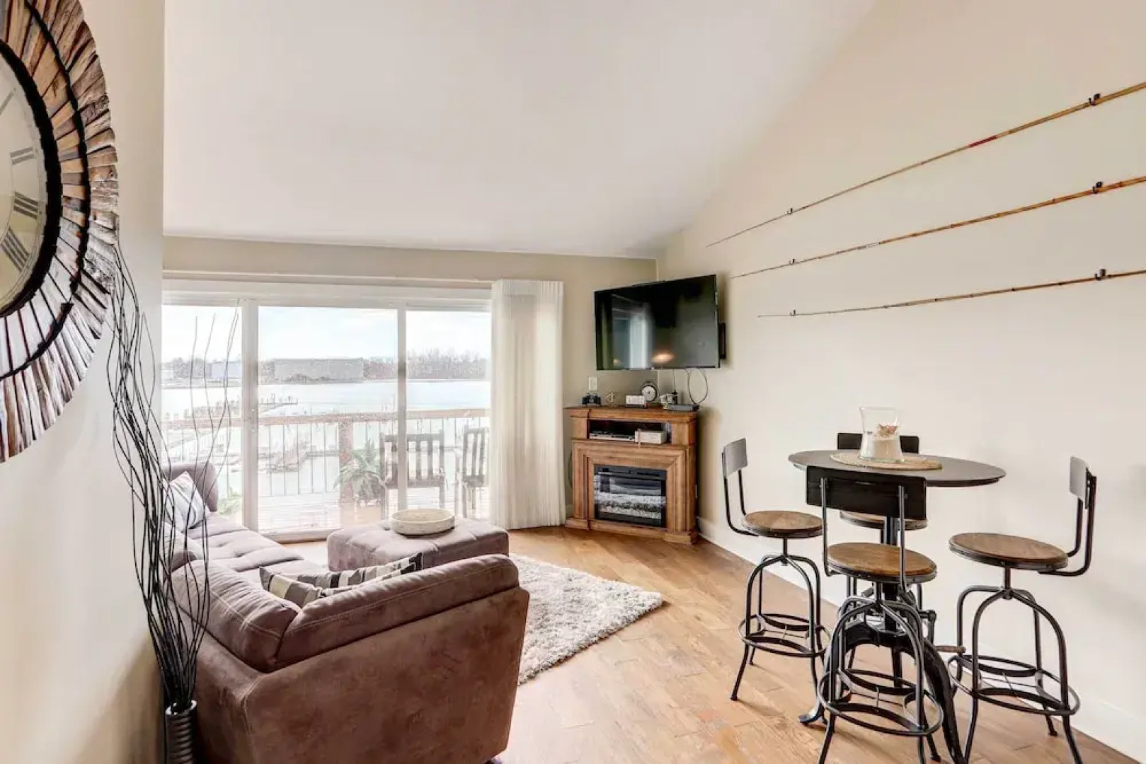 Port Clinton Condo w/ Balcony + Water Views!