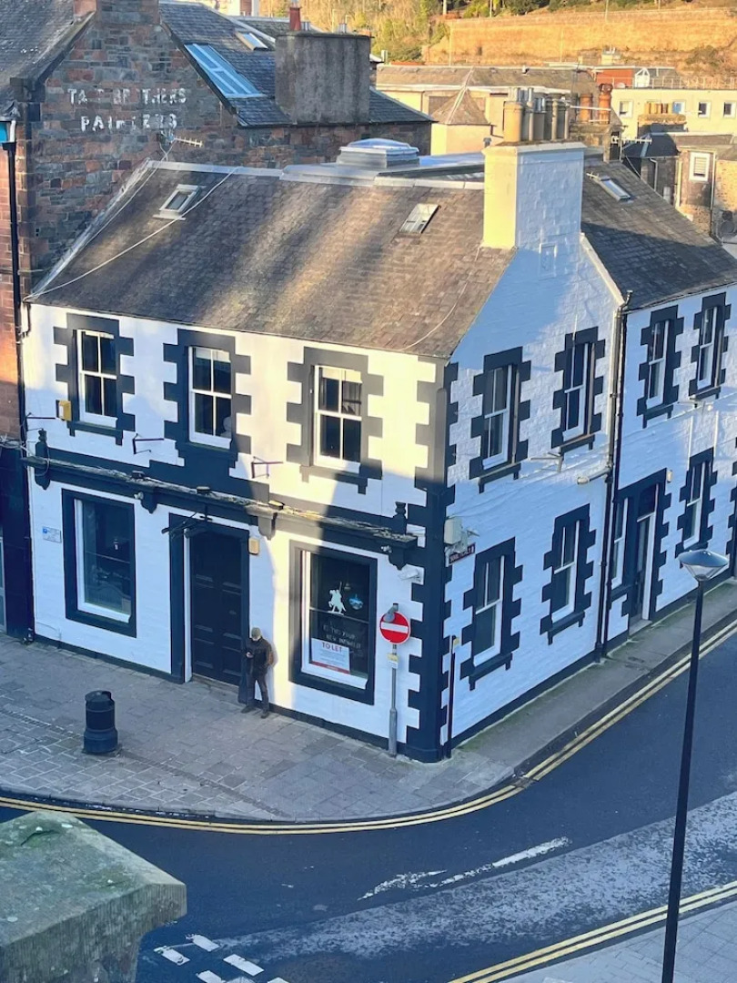 Room in the Borders - 1 Sime Place