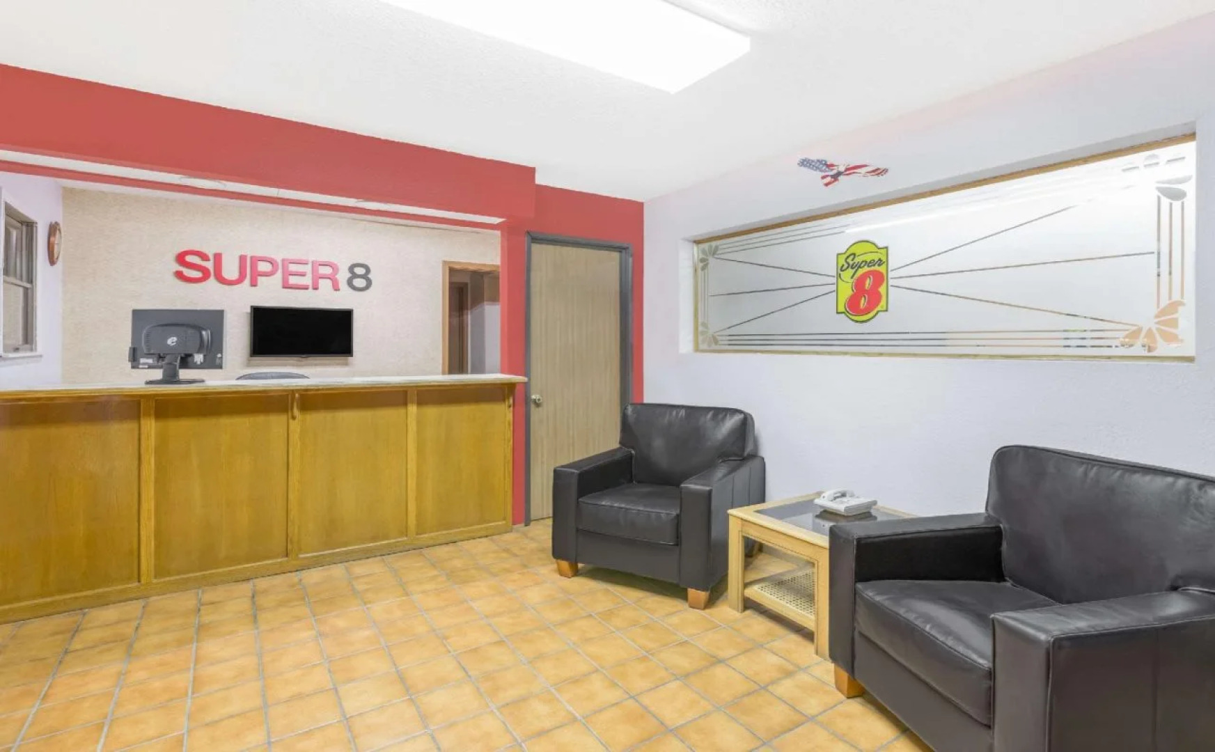 Super 8 by Wyndham Butler