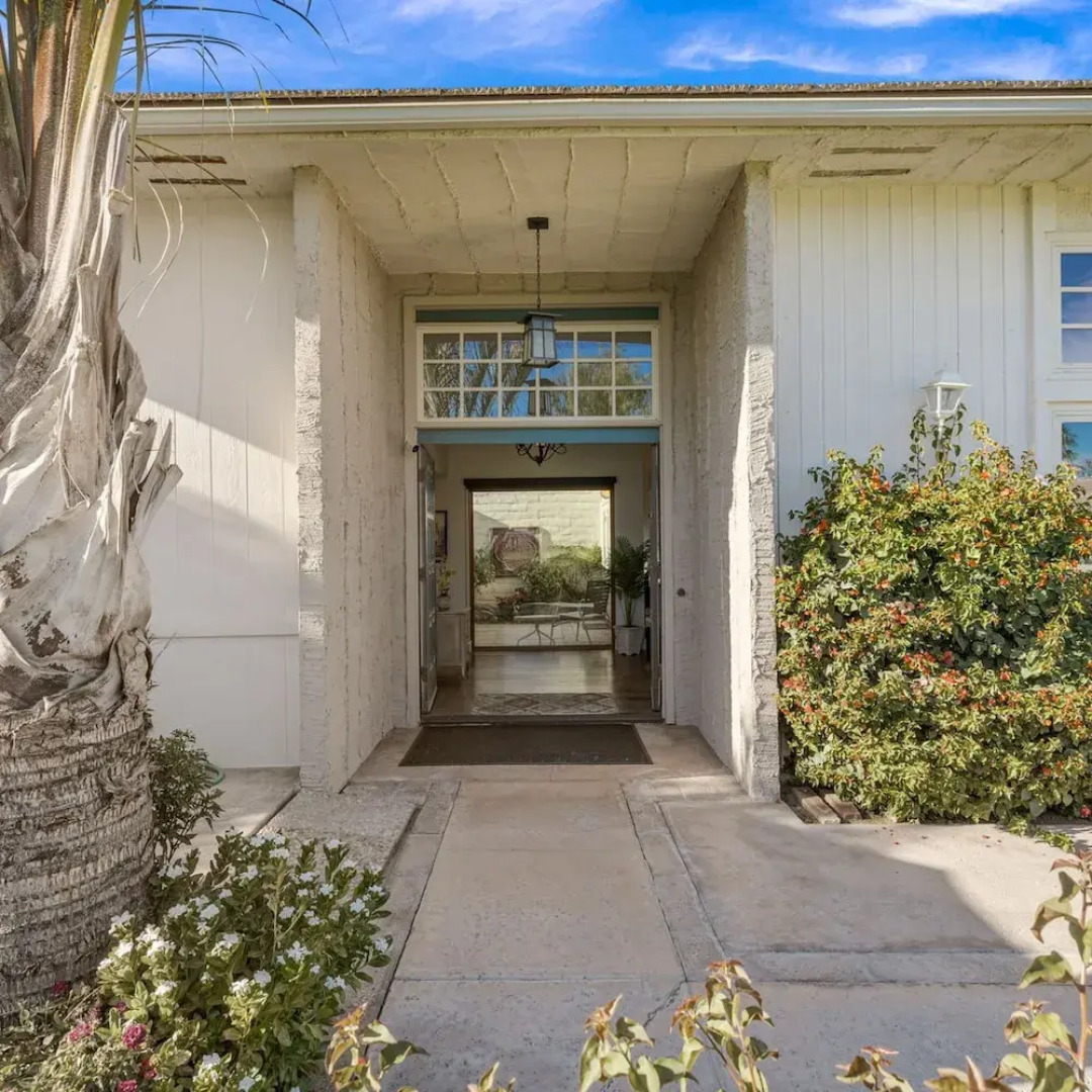 The Wells at Indian Wells - Free Golf Usage