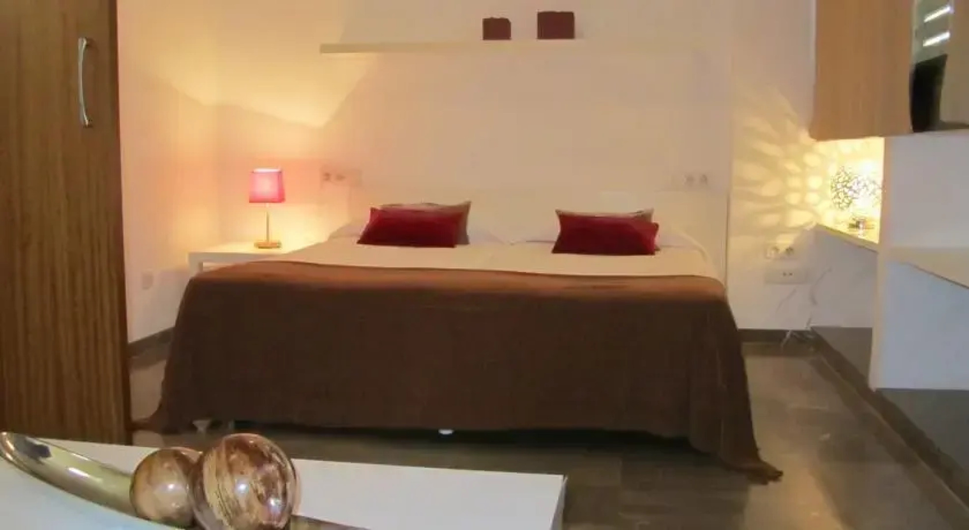 Apartamentos Living Valencia-Vitoria