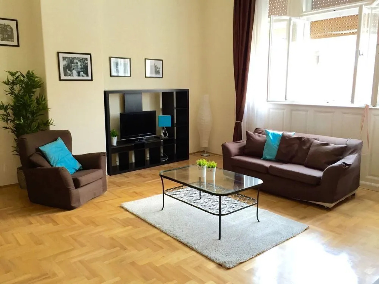 Hi5 Apartments - Parliament