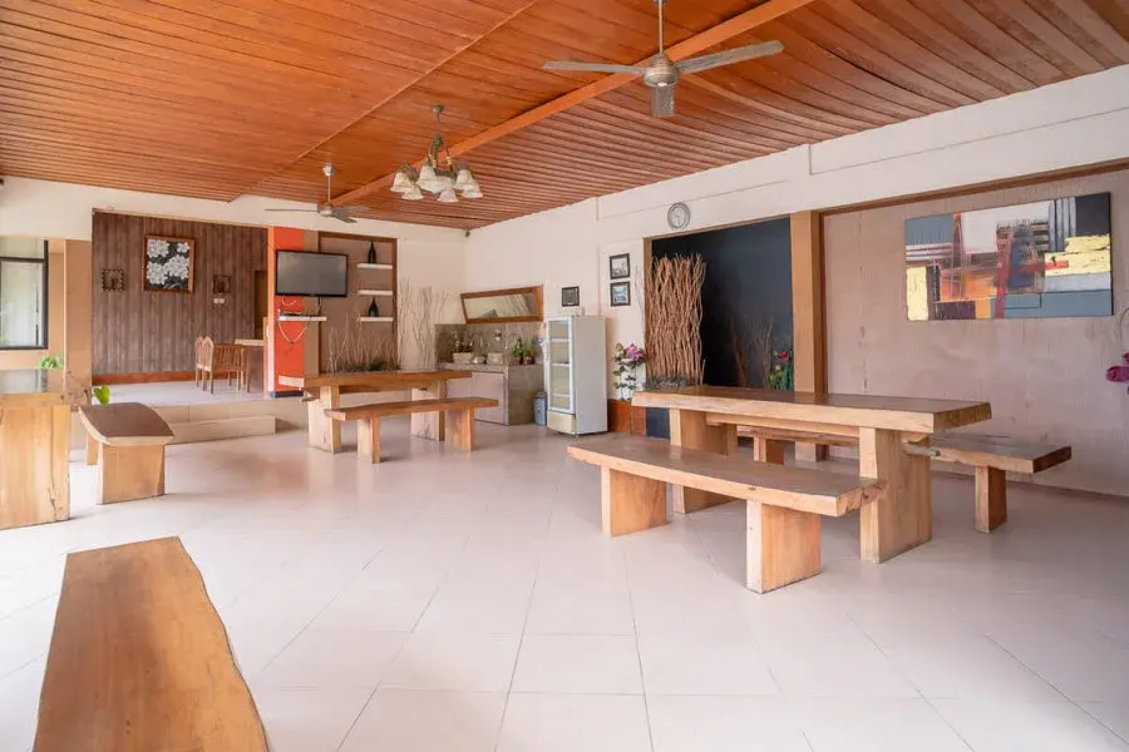 RedDoorz Plus @ Raya Senggigi Lombok