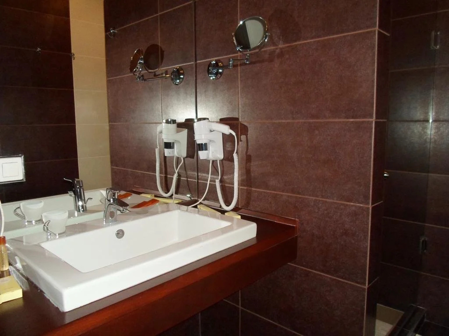 H & K Imperial Plus Hotel