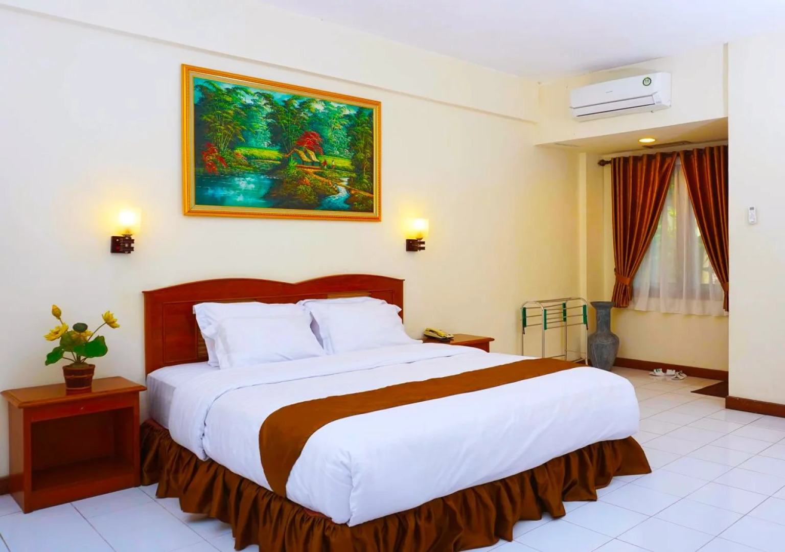 Candisari Hotel & Resto