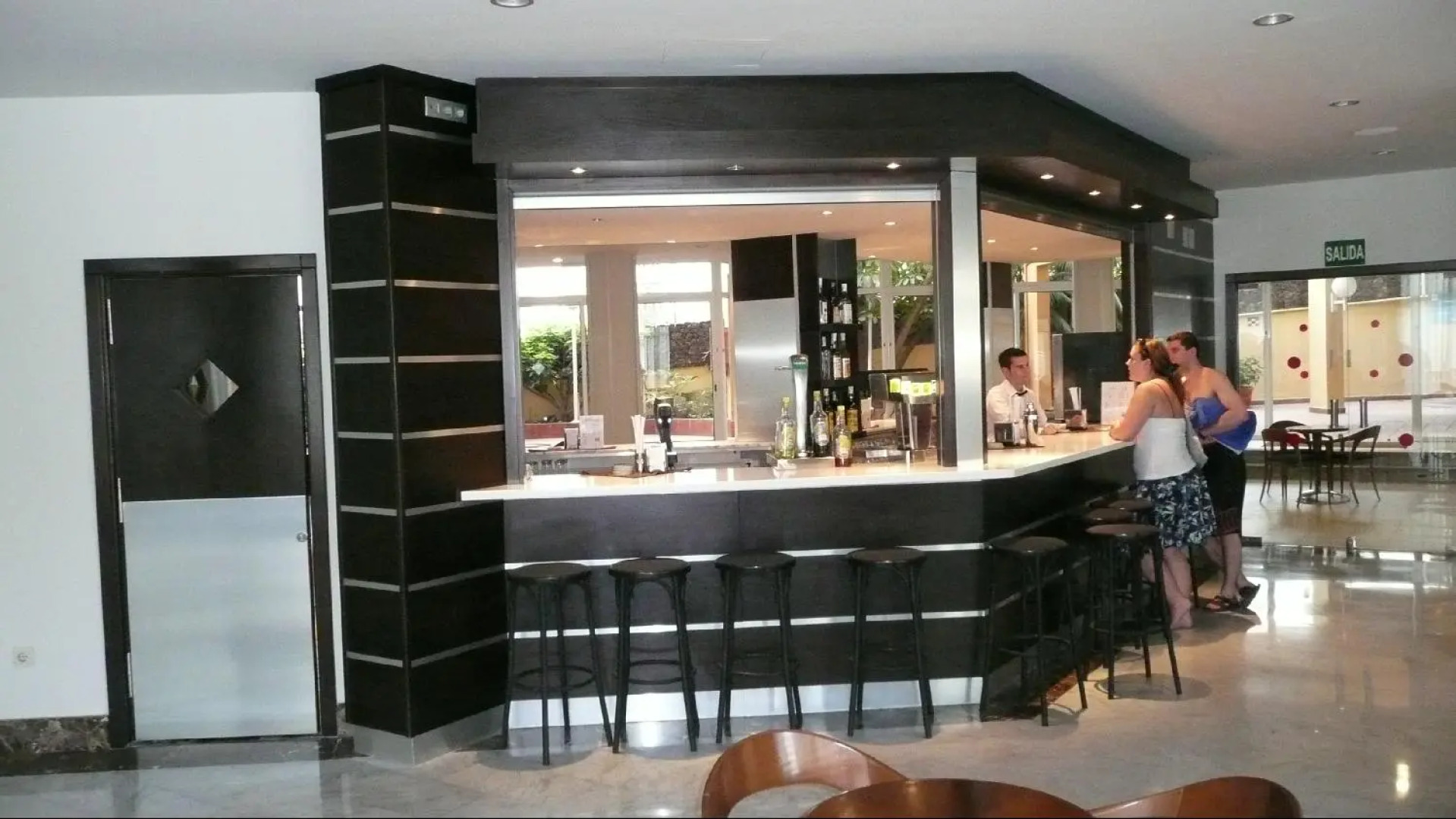 Playaolid Suites & Apartments