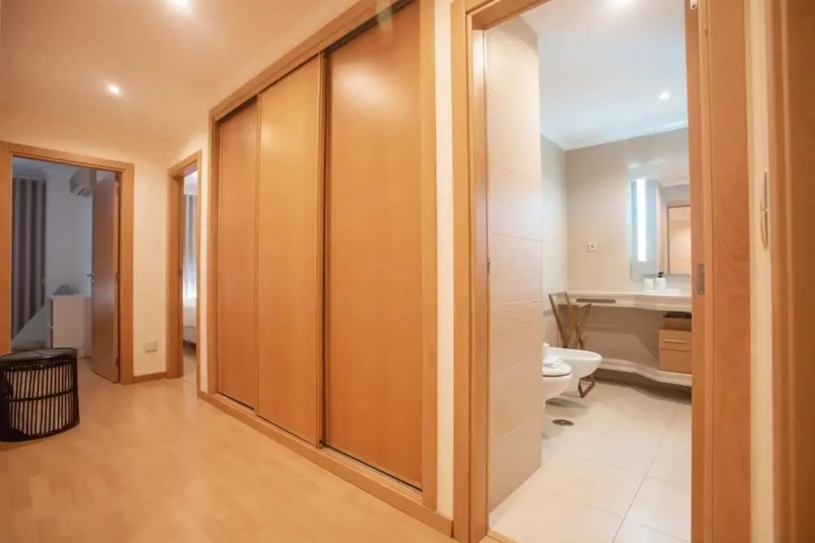 Modern 2-bedroom Flat in Odivelas