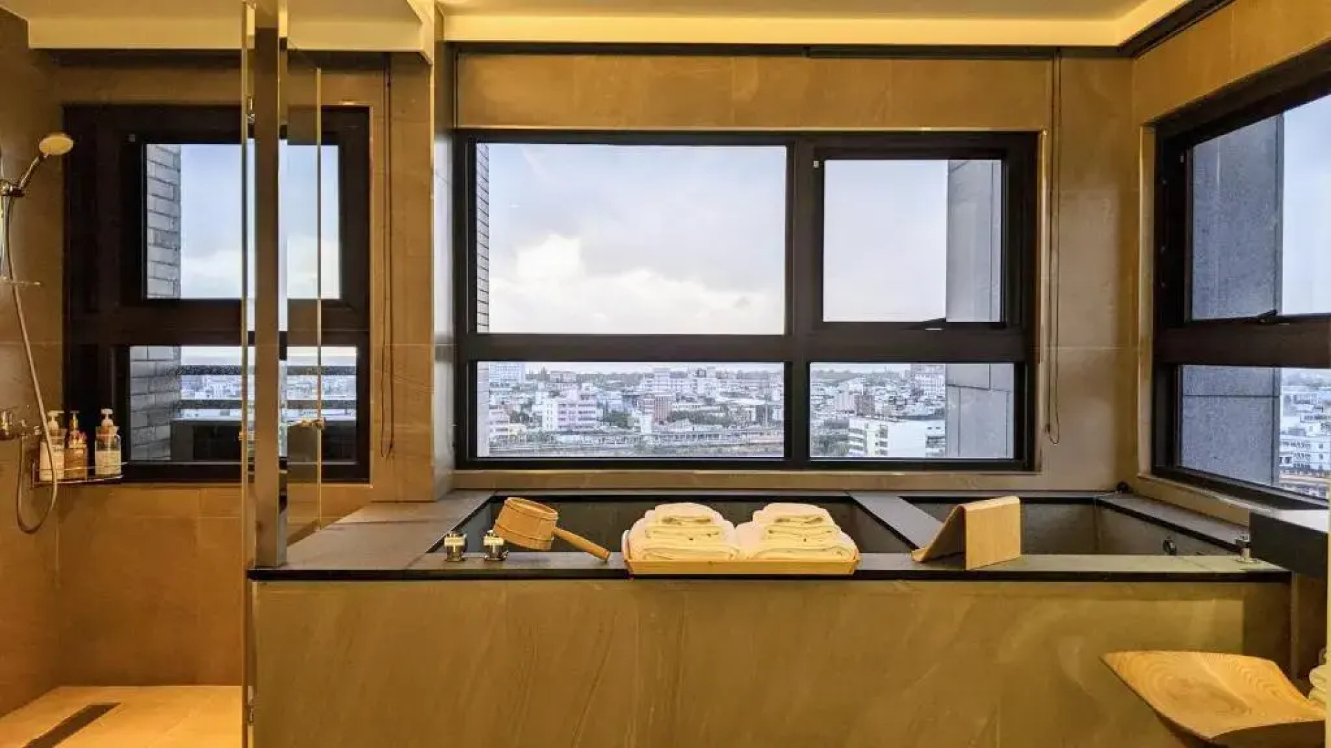 溫朵莉 Wendoly's Hot Spring Suite