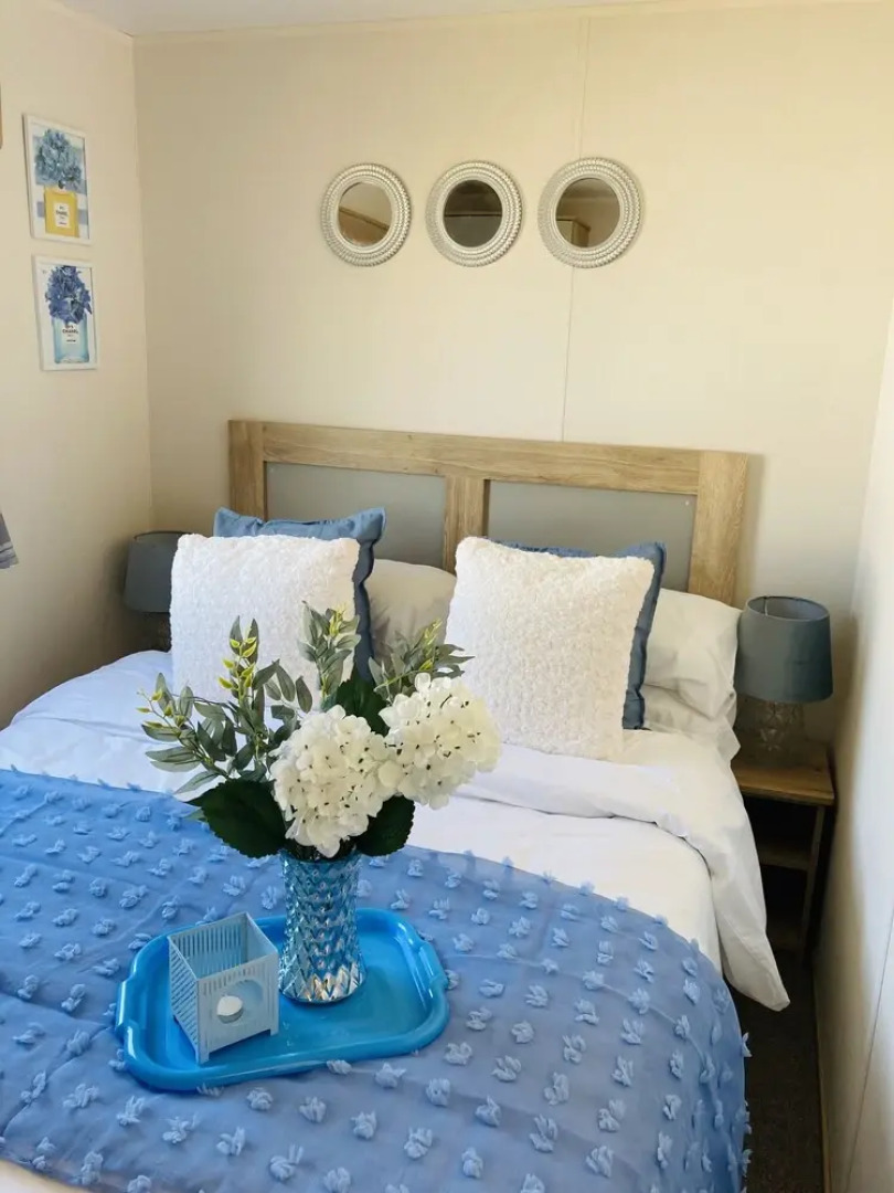 Sherwood Retreat Stunning Modern Hot Tub Holiday