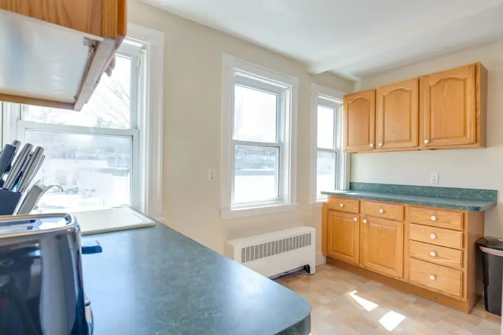 Chestnut Hill Apts by Starlight Suites