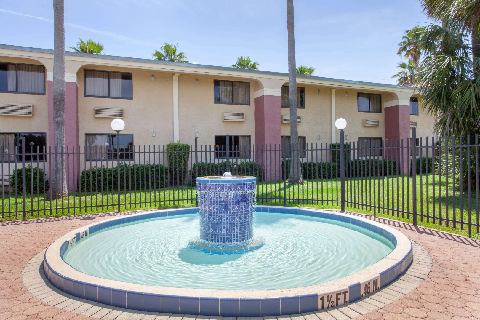 Ramada by Wyndham Davenport Orlando South